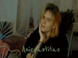 Aniecastitas